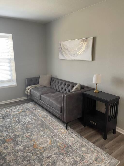 The Irene - 2 Bedroom Apt In Quilt Town, Usa Hamilton 외부 사진