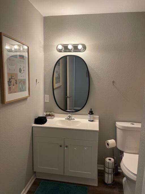 The Irene - 2 Bedroom Apt In Quilt Town, Usa Hamilton 외부 사진